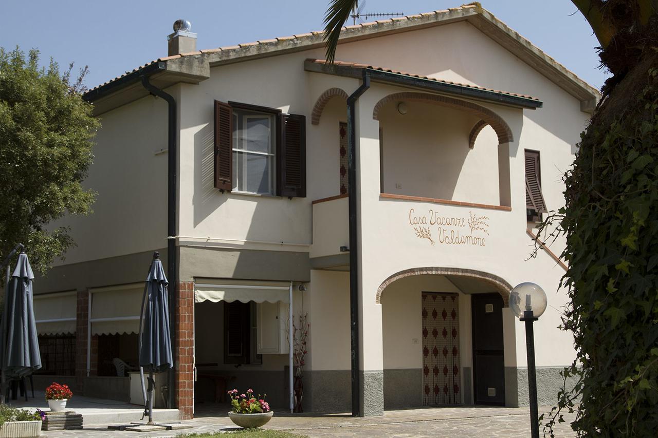 Casa Vacanze Valdamone Суверето Экстерьер фото