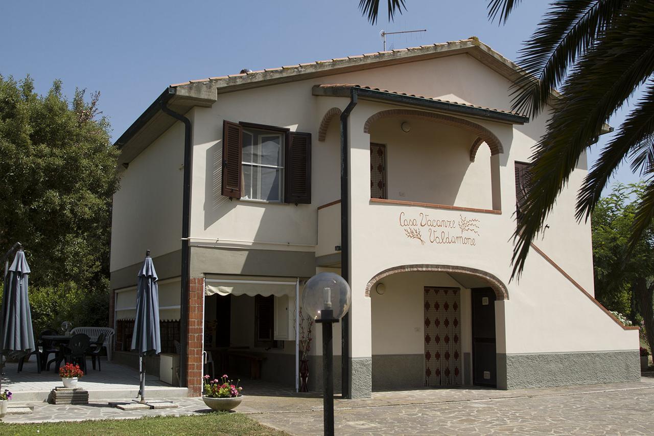 Casa Vacanze Valdamone Суверето Экстерьер фото