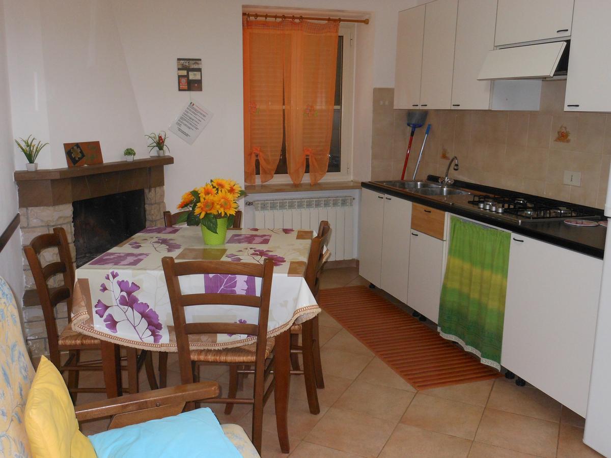 Casa Vacanze Valdamone Суверето Экстерьер фото